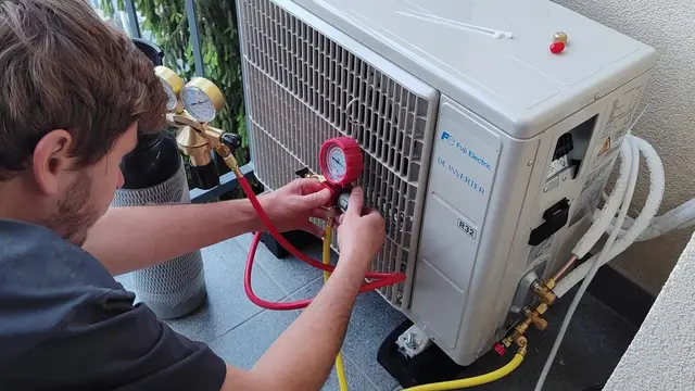 Klimatyzacja Fuji Electric DC Inverter — montaż jednostki zewnętrznej, Tychy