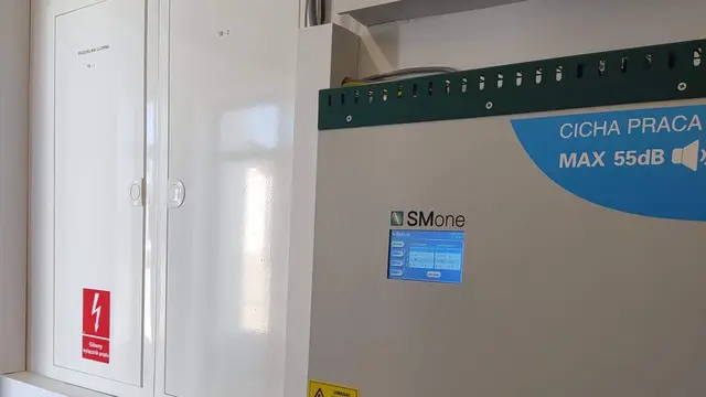 Kompensator mocy biernej SMone Static Var Generator — instalacja przemysłowa